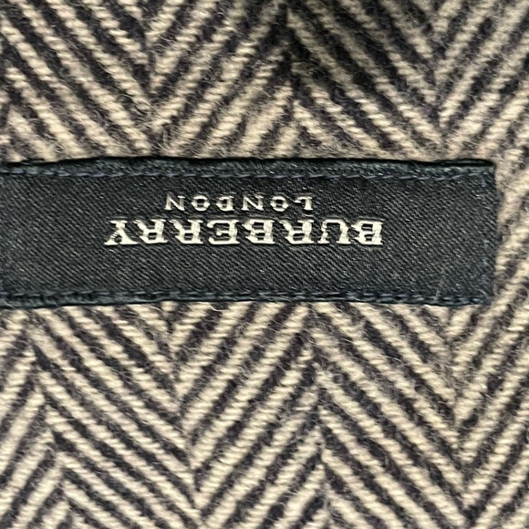 Burberry wool throw - Picture 5 of 5